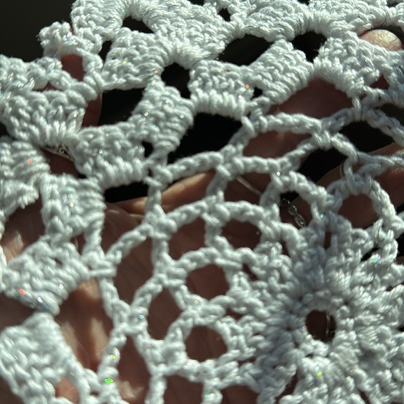 Hand Crafted Crocheted Doily / Trivet / Snowflake Christmas Decoration - Picture 7 of 8